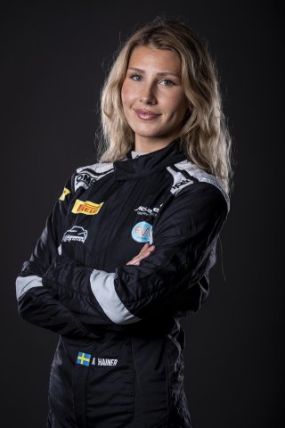 Alexandra Hainer
