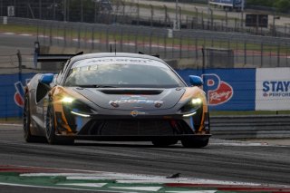 #52 McLaren Artura Trophy Evo of Jason Guzman and Chris Leichtweis, AeroB Motorsports powered by Skip Barber Racing, McLaren Trophy America, SRO America, Circuit fo the Americas, Austin, TX, April 2025.
 | Brian Cleary/SRO